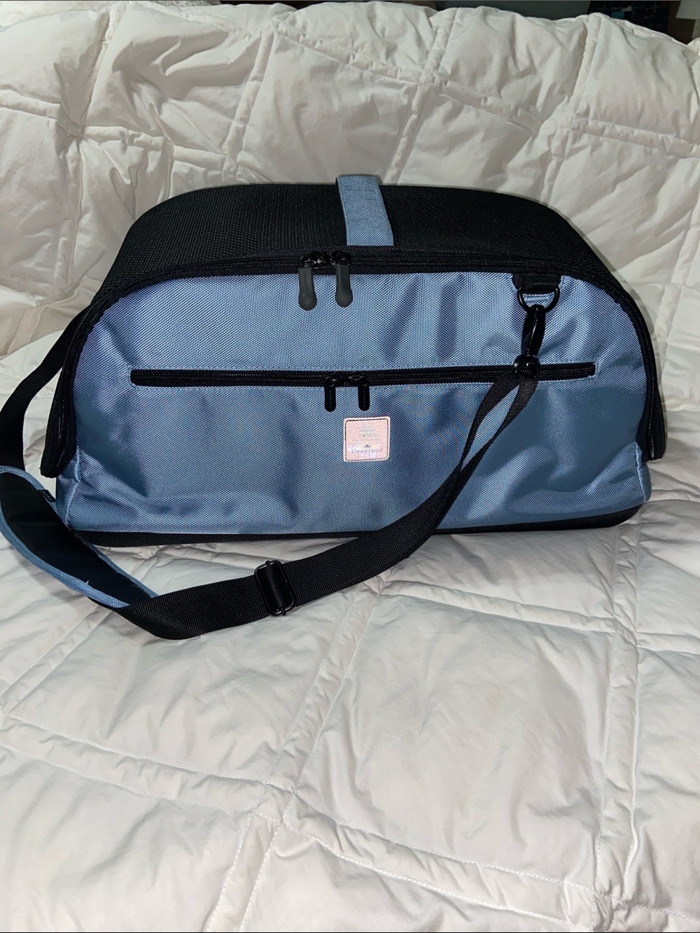RARE Like new Sleepypod  fear free airplane cabin dog pet carrier bag car seat